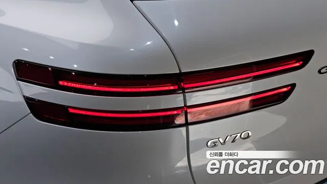 Genesis GV70 Electrified — Фото автомобиля 8