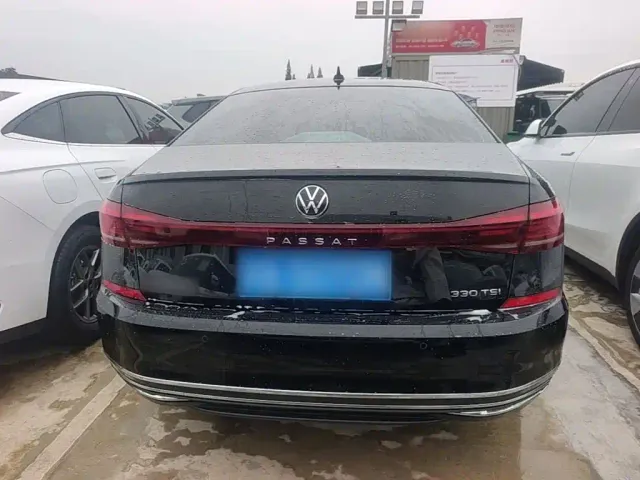 Volkswagen Passat — Фото автомобиля 5