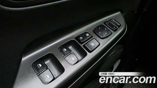 Hyundai Kona Новый Kona Бензин 1.6 турбо 2WD — Фото автомобиля 19