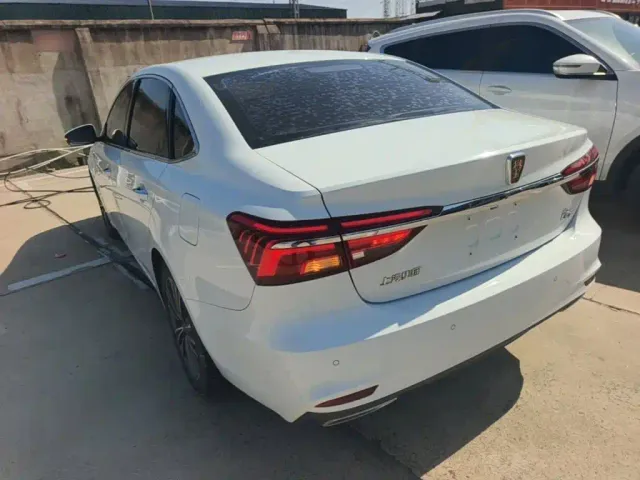 Roewe i6 — Фото автомобиля 4