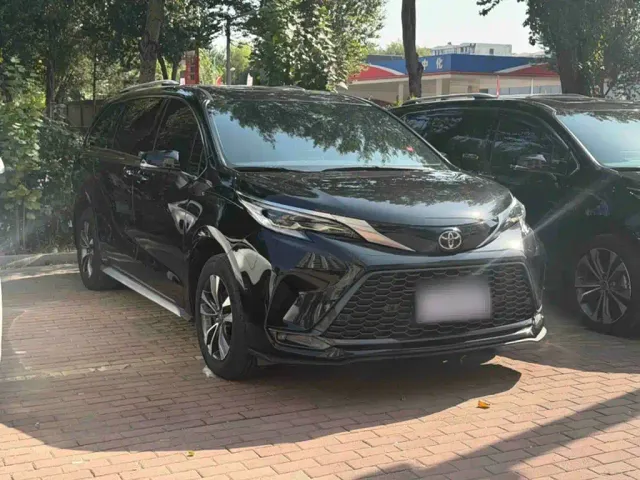 Toyota Granvia — Фото автомобиля 8