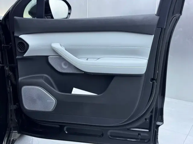 Nio EC6 — Фото автомобиля 18