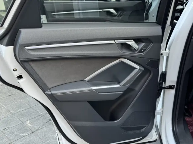 Audi Q3 — Фото автомобиля 15