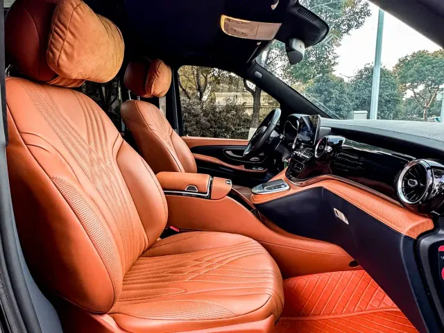 Yasheng Auto Yasheng V-Class — Фото автомобиля 12