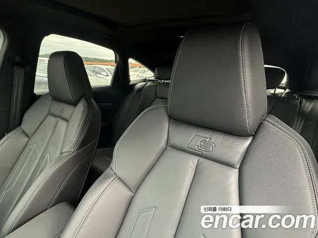 Audi Q4 e-tron F4 — Фото автомобиля 14
