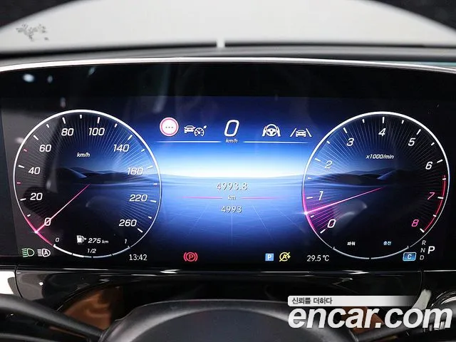 Mercedes-Benz E-Class E-класс W214 E300 4MATIC Exclusive — Фото автомобиля 6
