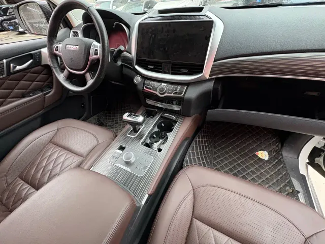 Haval H9 — Фото автомобиля 16