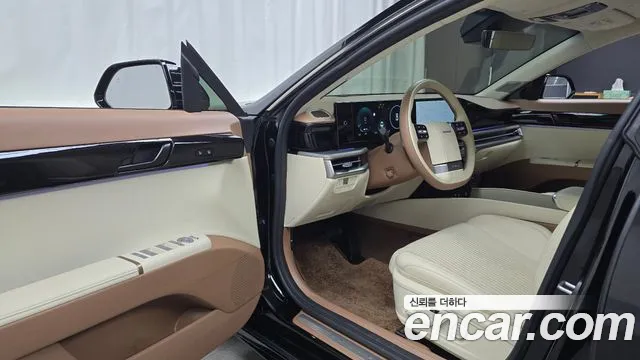 Hyundai Grandeur Grandeur (GN7) 2.5 Бензин 2WD — Фото автомобиля 9