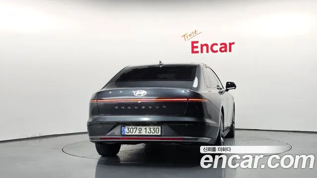 Hyundai Grandeur GN7 — Фото автомобиля 4