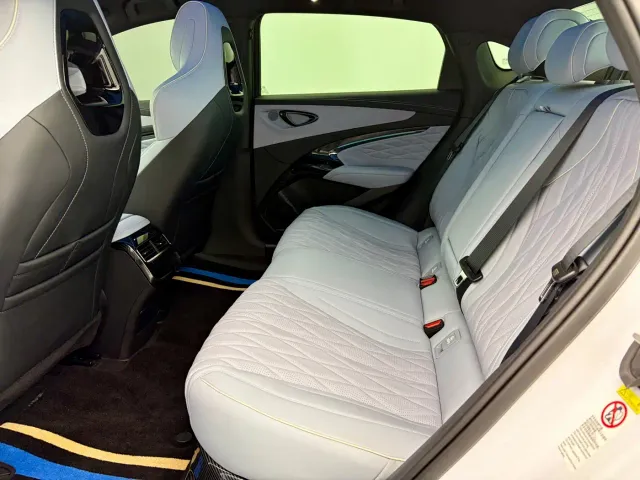 BYD Seal — Фото автомобиля 12