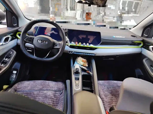 Geely Binyue — Фото автомобиля 12