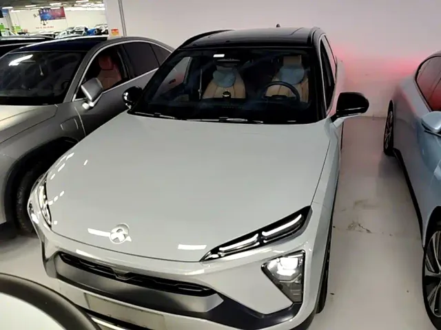Nio ES6 — Фото автомобиля 2