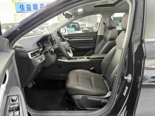 Geely Emgrand — Фото автомобиля 8