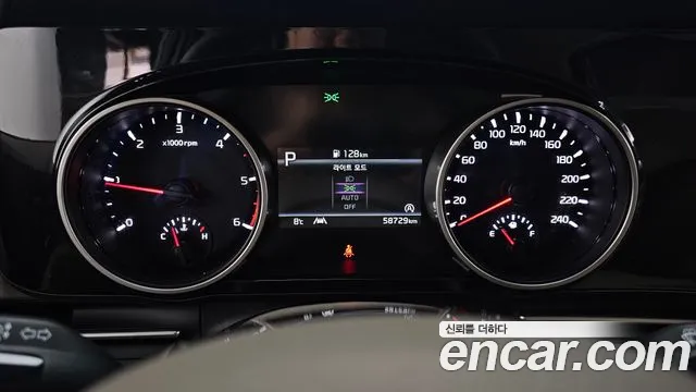 Kia Canival Carnival 4 поколение 9 мест Prestige — Фото автомобиля 8