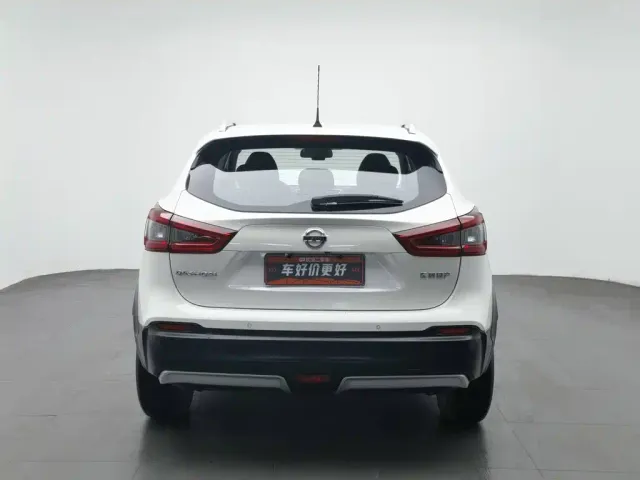 Nissan Qashqai — Фото автомобиля 4