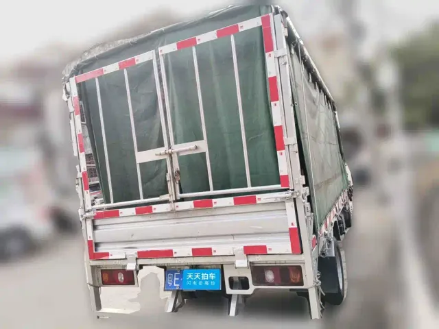 Changan Shenqi T20 — Фото автомобиля 5