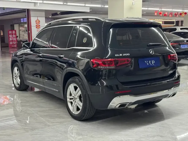 Mercedes-Benz Mercedes-Benz GLB 2022 Model GLB 200 Dynamic Edition — Фото автомобиля 6