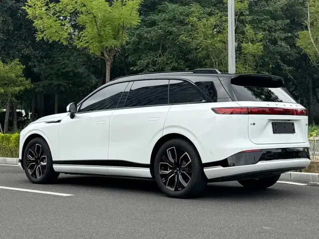 Xpeng G9 — Фото автомобиля 4