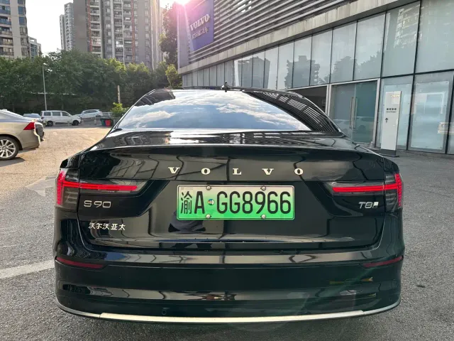 Volvo S90 — Фото автомобиля 7