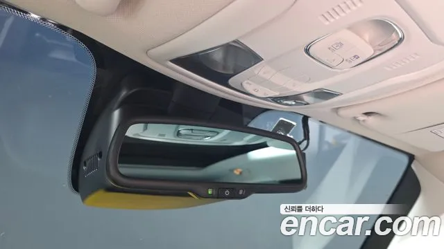 Jeep Renegade — Фото автомобиля 25
