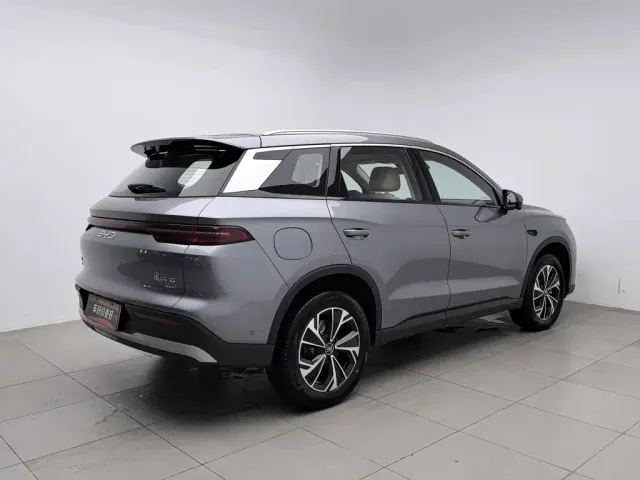 BYD Song Pro — Фото автомобиля 2
