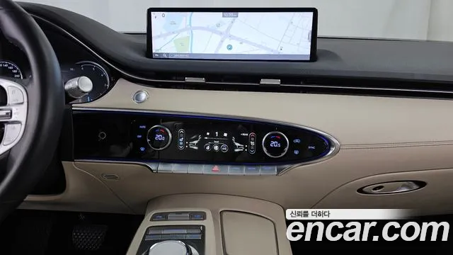 Genesis GV70 — Фото автомобиля 21
