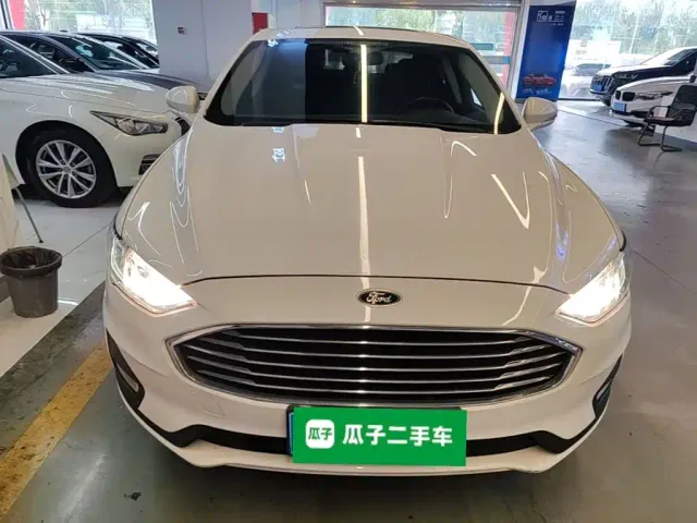 Ford Mondeo — Фото автомобиля 2