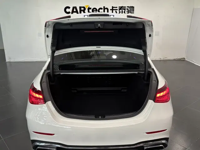 Mercedes-Benz C-Class — Фото автомобиля 18