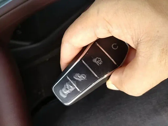 BYD Seal 07 DM-i 2026 DM-i 1.5T 230km Flagship — Фото автомобиля 8