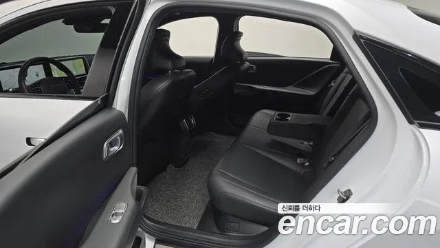 Hyundai Ioniq 6 — Фото автомобиля 18