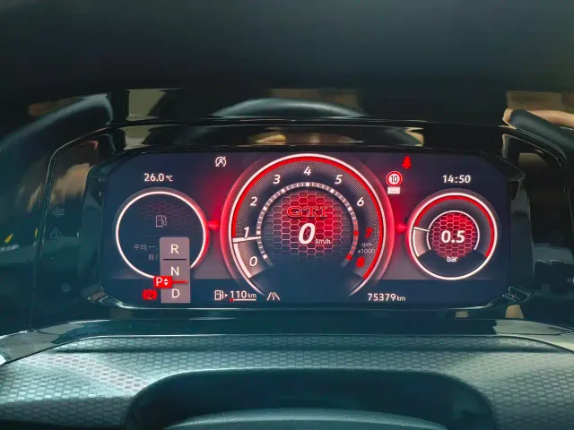 Volkswagen Golf GTI — Фото автомобиля 13