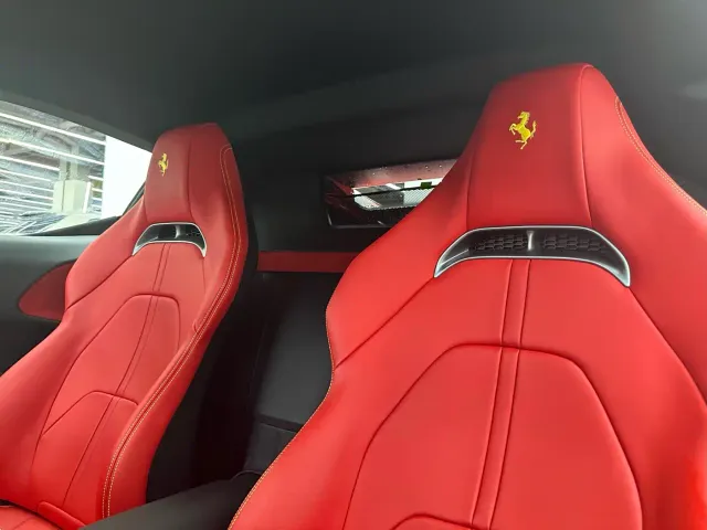 Ferrari SF90 — Фото автомобиля 18