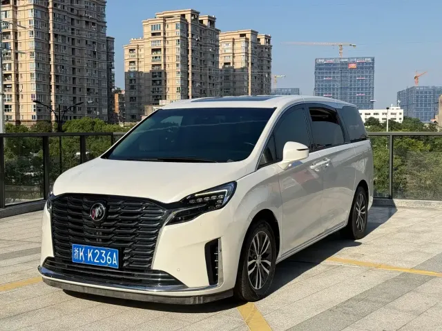 Фотография автомобиля — Buick GL8