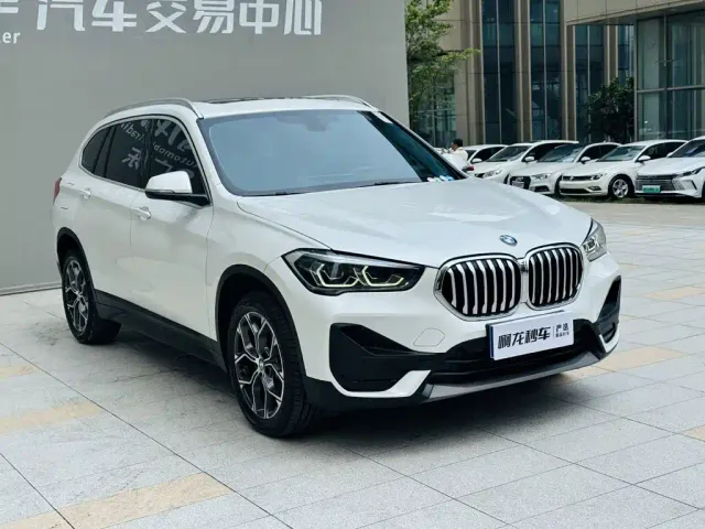 BMW X1 — Фото автомобиля 3
