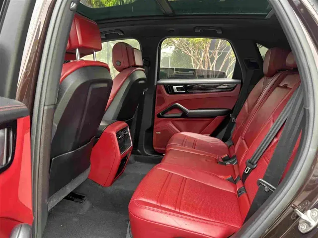 Porsche Cayenne New Energy 2021 Cayenne E-Hybrid 2.0T — Фото автомобиля 3