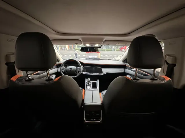 Dongfeng Yixuan MAX — Фото автомобиля 5