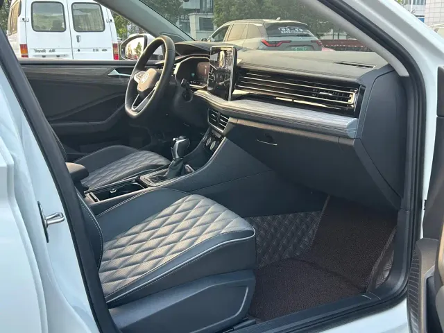 Volkswagen Sagitar — Фото автомобиля 10