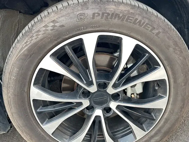 Geely Boyue — Фото автомобиля 16