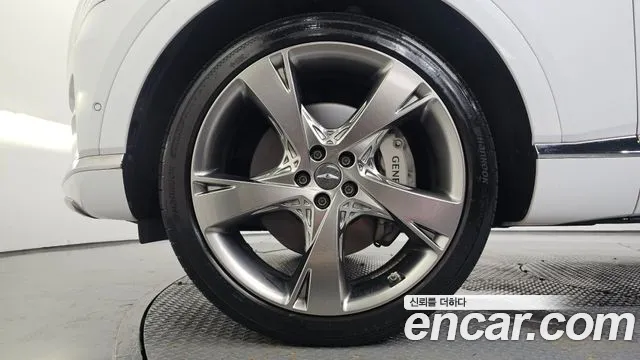 Genesis GV80 — Фото автомобиля 5