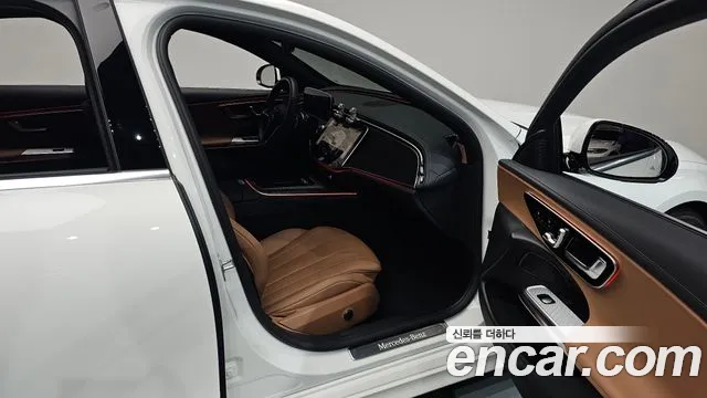 Mercedes-Benz E-Class W214 — Фото автомобиля 11