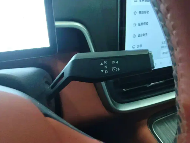 Dongfeng eπ 008 — Фото автомобиля 13