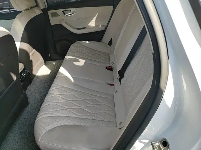 Roewe D7 — Фото автомобиля 16