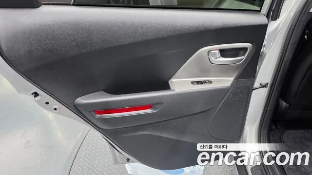 Kia Niro Niro Plus Air — Фото автомобиля 25