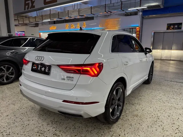 Audi Q3 — Фото автомобиля 6
