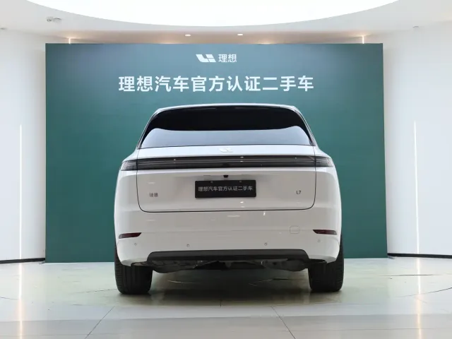 Li Auto L7 — Фото автомобиля 21