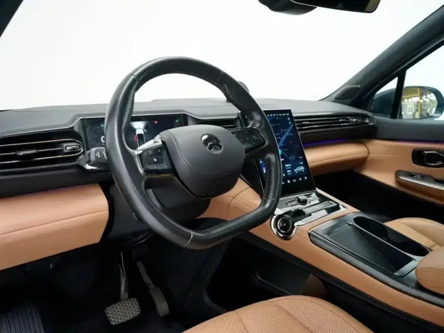 NIO NIO ES8 2022 Model 75kWh 6-Seater — Фото автомобиля 16