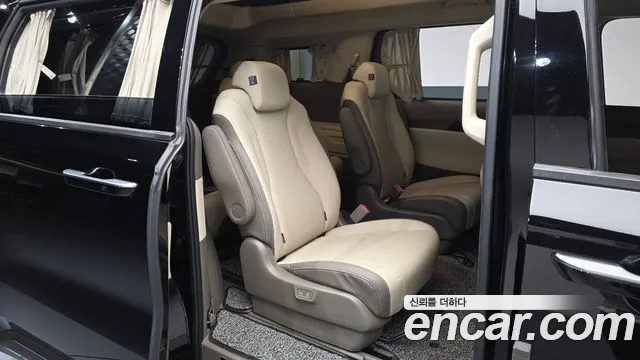 Kia Carnival 4th Gen — Фото автомобиля 12