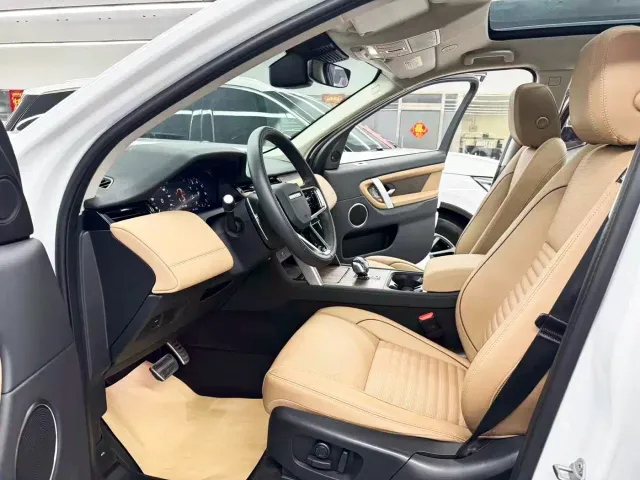 Land Rover Discovery Sport — Фото автомобиля 7