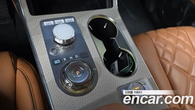 Genesis GV80 2.5T Бензин AWD — Фото автомобиля 3