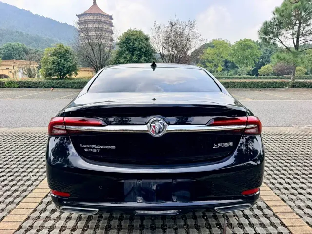 Buick LaCrosse — Фото автомобиля 4